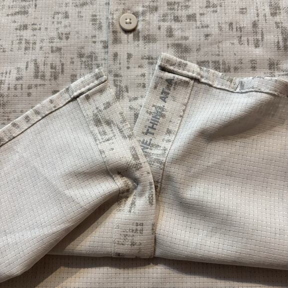 Lululemon Airing Easy Button Up Shirt Short Sleeve Men's Medium Graphic Print - Picture 5 of 7